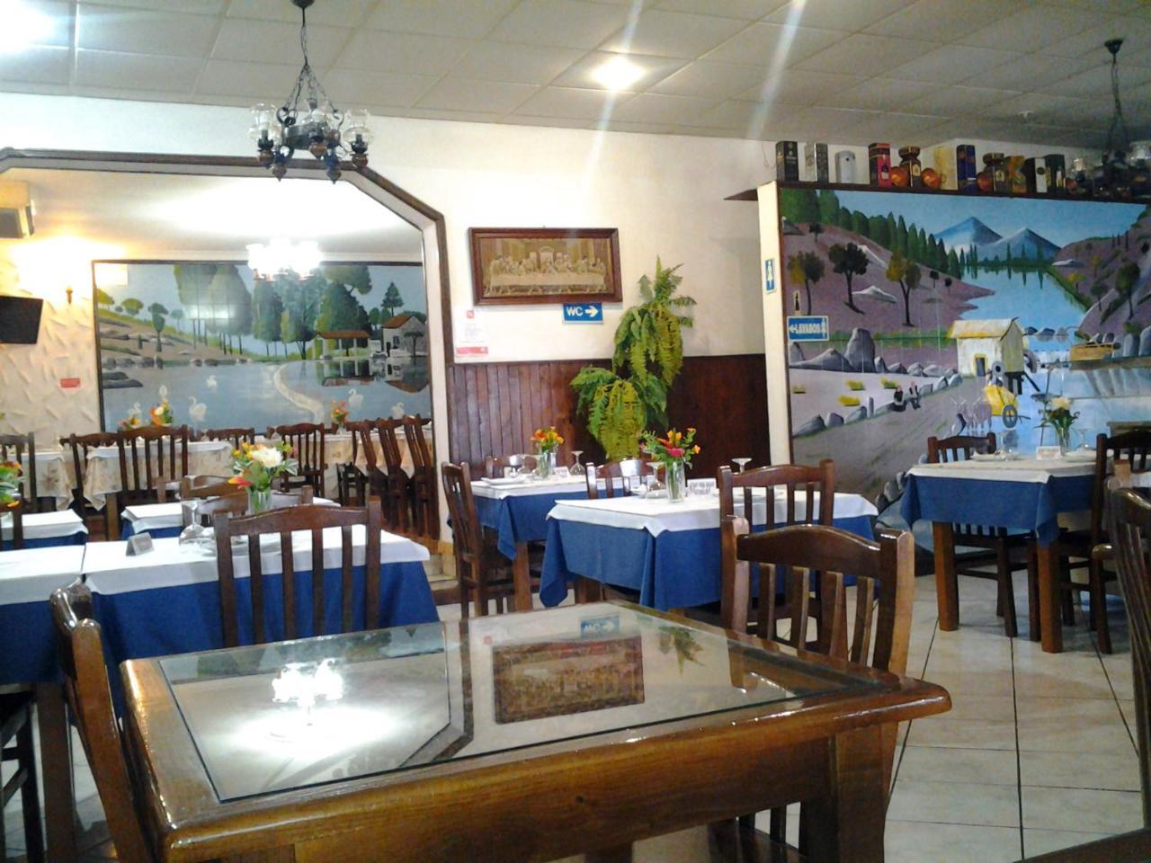 Hotel Azibo E Restaurante Podence Exterior foto